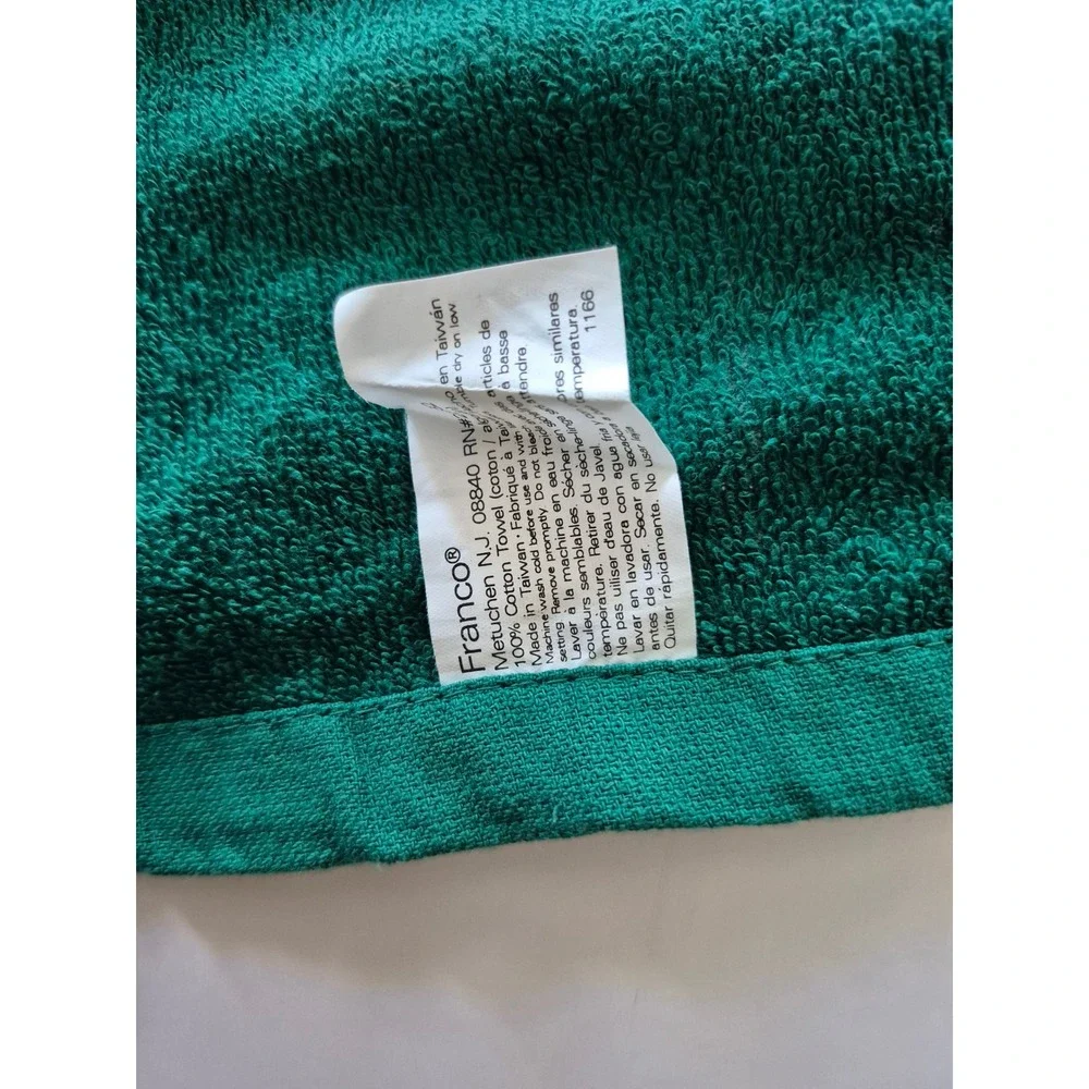 Vintage Disney Winnie the Pooh Christmas Hand Towel Green Franco Cotton Holiday